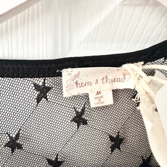 Hem & Thread NWT Black Mesh Long Sleeve Star Embroidered Base Layer Tee M/L - Picture 3 of 7